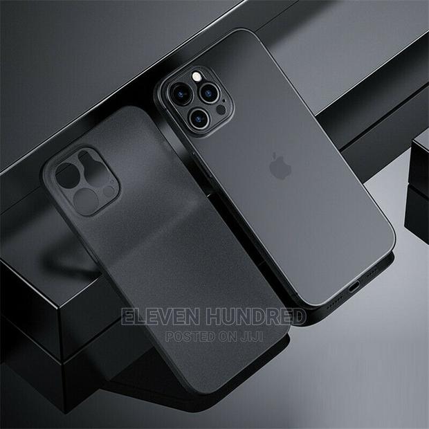iPhone 12 Pro Max Ultra Thin Matte Case · Photo 4