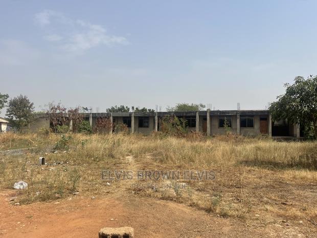 6 Plot of Land With Sch Stretcher 4 Sale at Zoomlion · Photo 3