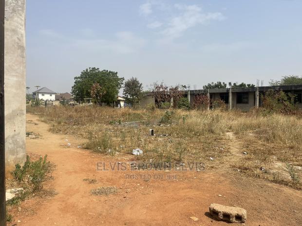 6 Plot of Land With Sch Stretcher 4 Sale at Zoomlion · Photo 4