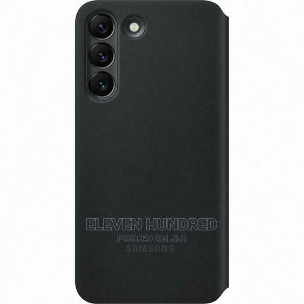 Galaxy S22+ Smart Clear View Cover Blackie · Photo 3