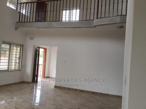 Furnished 4bdrm Duplex in B2 Properties Agency, Kumasi Metropolitan · Photo 3