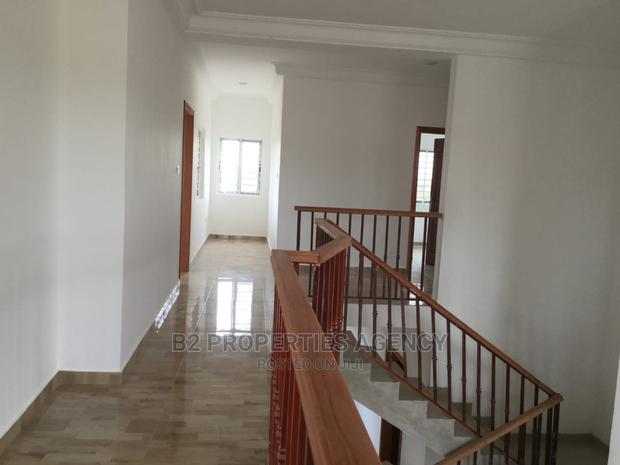 Furnished 4bdrm Duplex in B2 Properties Agency, Kumasi Metropolitan · Photo 4