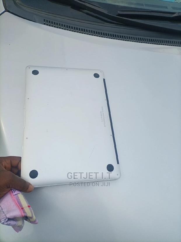 Laptop Apple MacBook Air 2015 8GB Intel Core i5 SSD 256GB · Photo 1