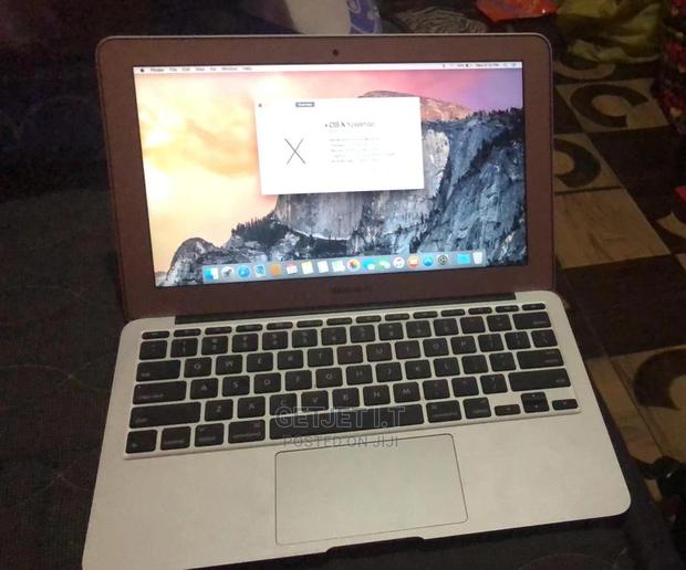 Laptop Apple MacBook Air 2015 8GB Intel Core i5 SSD 256GB · Photo 3
