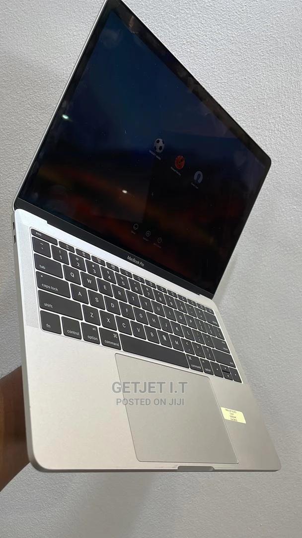 Laptop Apple MacBook 2017 8GB Intel Core I5 SSD 512GB · Photo 1