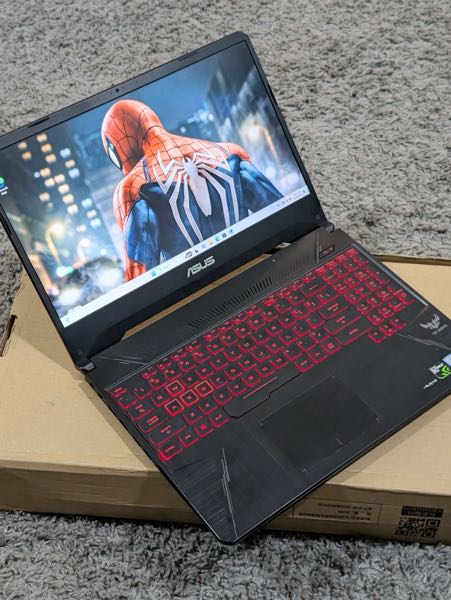 Laptop Asus TUF Gaming FX504 512GBHDD 16GBRAM