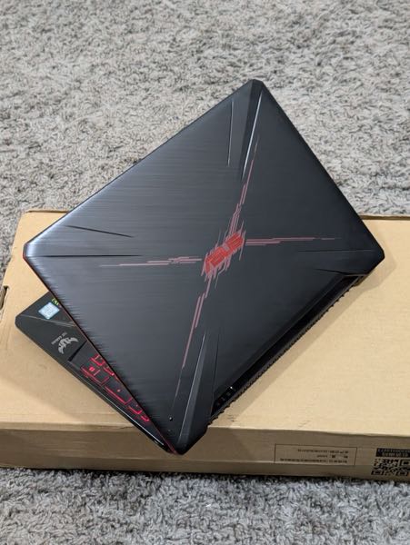 Laptop Asus TUF Gaming FX504 512GBHDD 16GBRAM