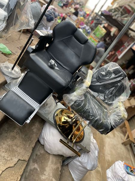 Salon/ Barbering Shop Chairs