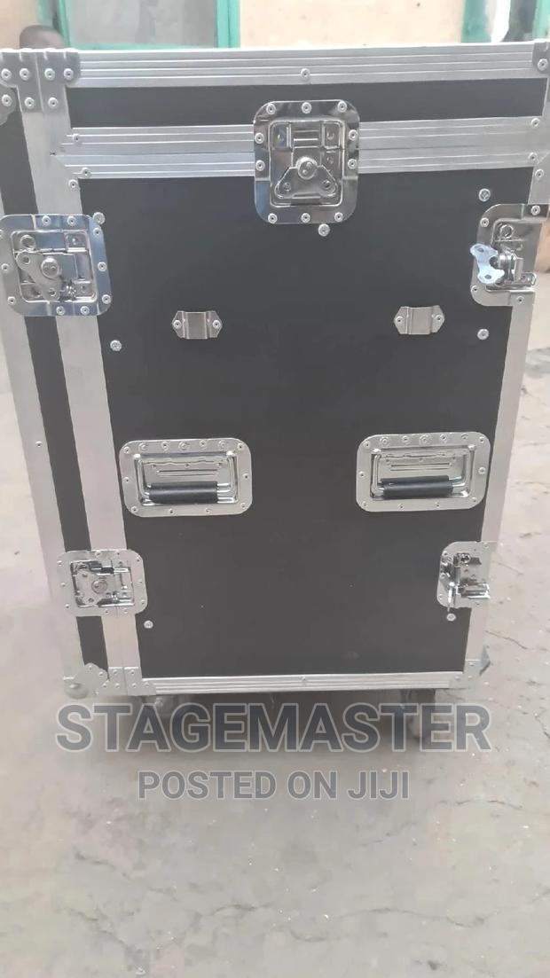 Dj Rack (14u) · Photo 3