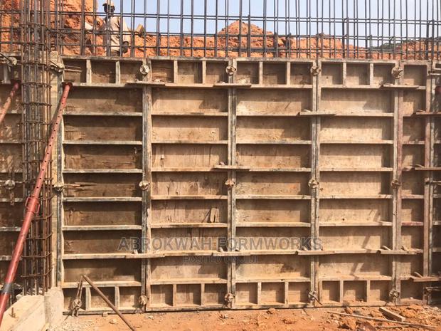 Retaining Wall/Formwork/Concrete Formwork/Tank/Bunk · Photo 3