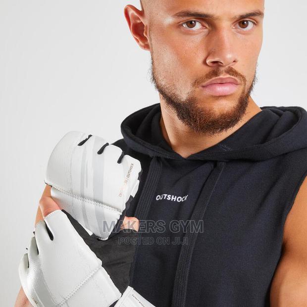 Cardio Boxing Mitts (White and Black) · Photo 3