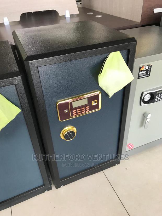 Money Safe · Photo 2