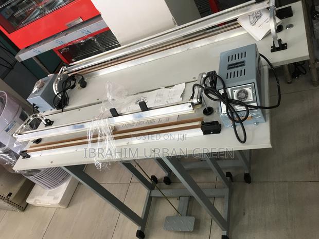 Impulse Sealing Machine With Cutter 700mm · Photo 2