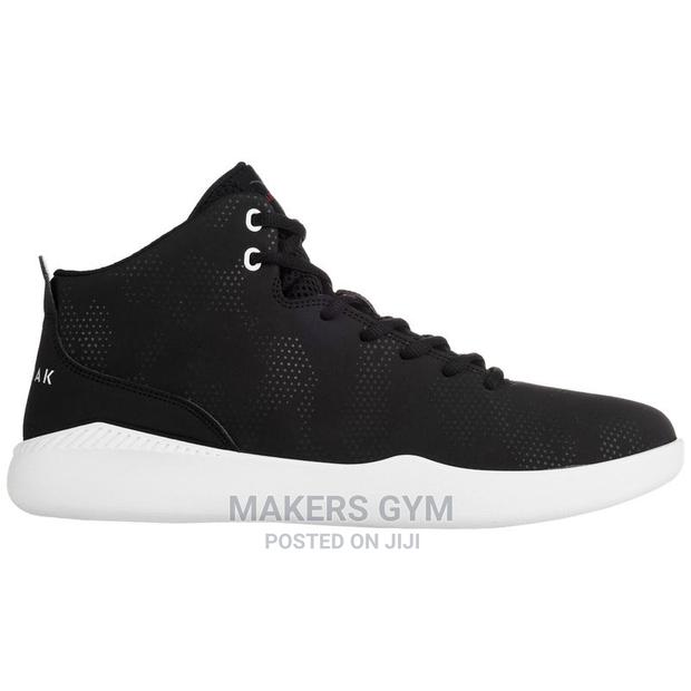 Basketball Shoes (Alkundi) · Photo 4