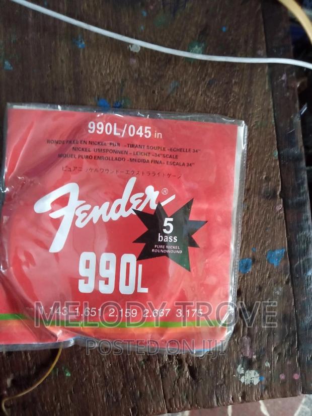 Fender Bass Guitar Strings · Photo 4