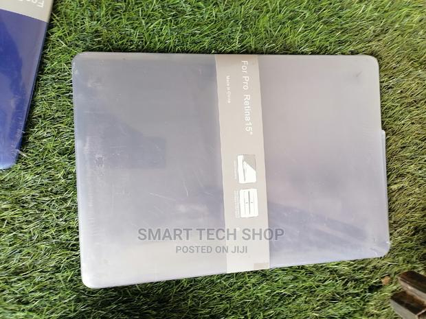 Protective Case for Macbook Pro Retina 15 With Logo Cutout · Photo 4