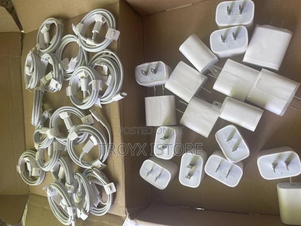 Apple Type C Fast Charger · Photo 4