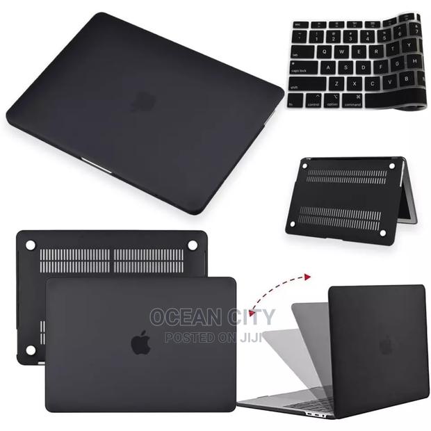 14” Macbook Case Bundle (3-in-1) · Photo 3