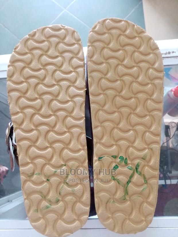 Nice Unisex Slip On photo 4