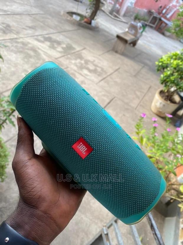 Preowned JBL Charge 4 Bluetooth Speaker From America 4sale