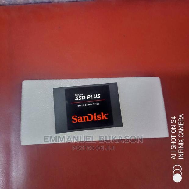 240gb Sandisk Sata SSD · Photo 4