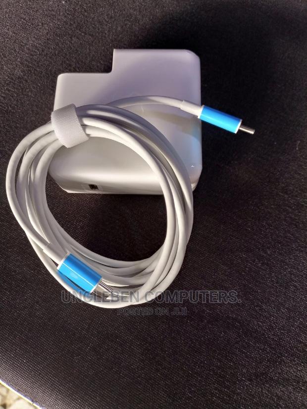 Apple Macbook Charger Type C · Photo 4