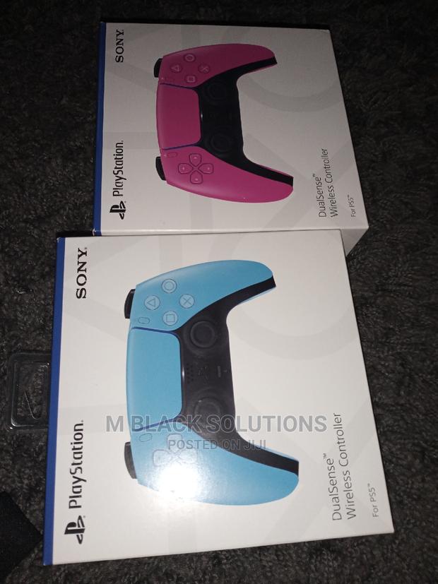 Ps5 Dualsense Controller- Pink Light · Photo 2