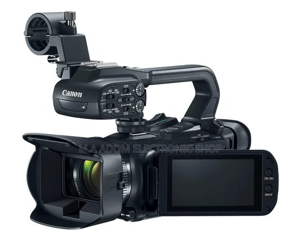 Canon Xa15 Professional Camcorder · Photo 2