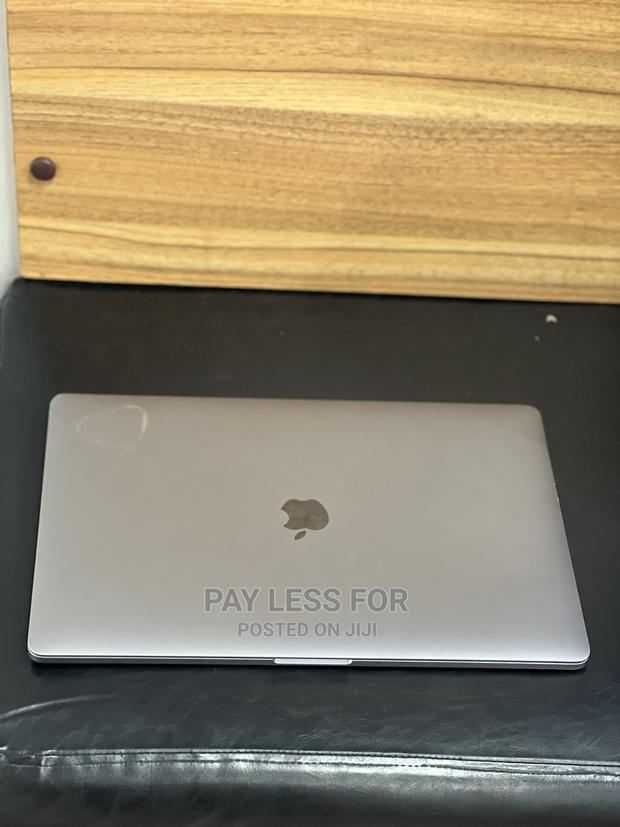 Laptop Apple MacBook 2017 16GB Intel Core i7 SSD 512GB · Photo 4