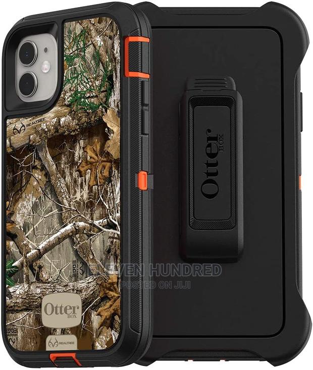 Apple iPhone 11 Otterbox Defender Series Cover · Photo 3