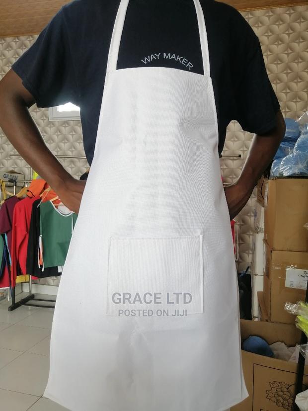 White PVC Apron · Photo 3