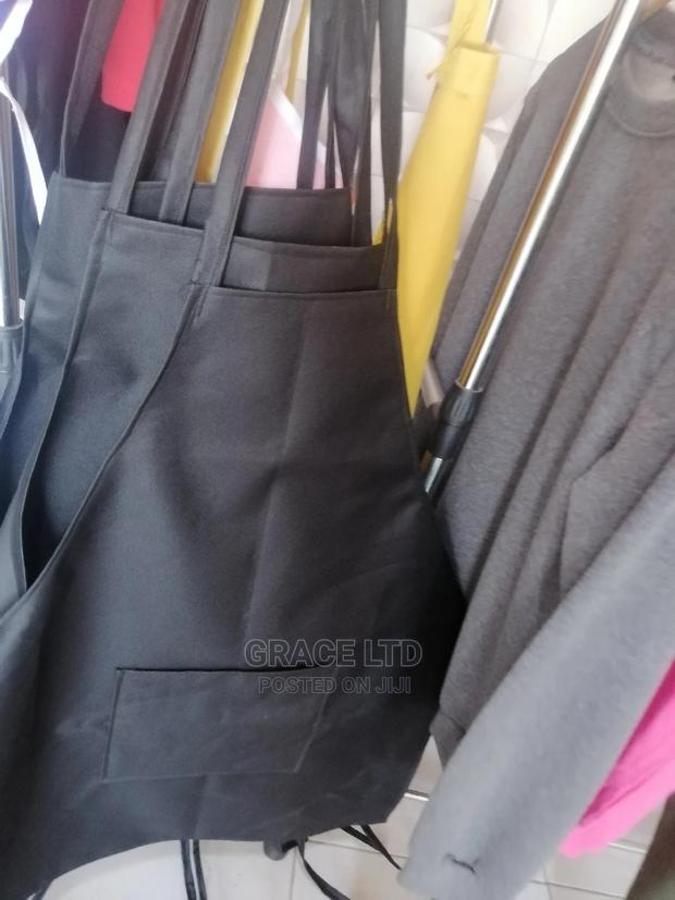 Black PVC Apron · Photo 4