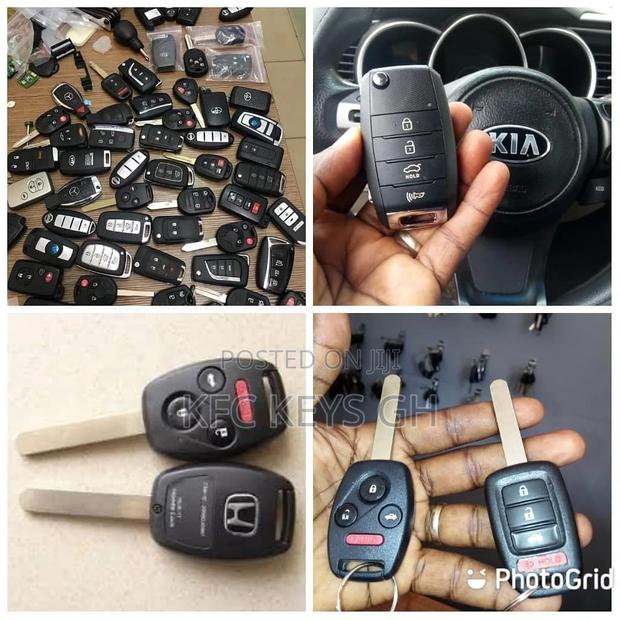 Car Key Cutting/Programming · Photo 2