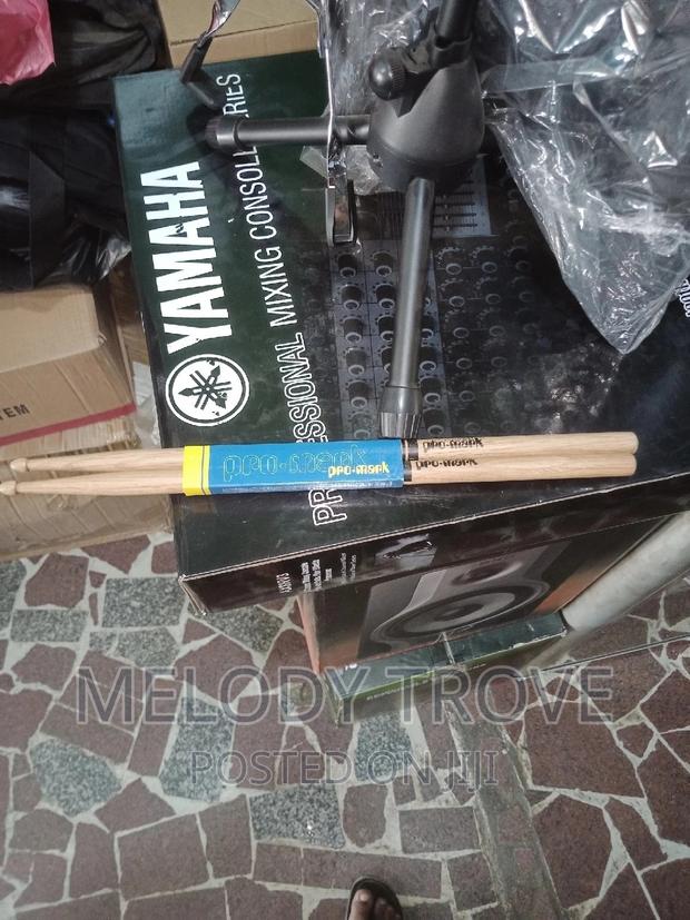 Promark Drum Sticks · Photo 2