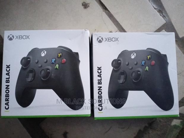 Xbox Series X/S Controller · Photo 2