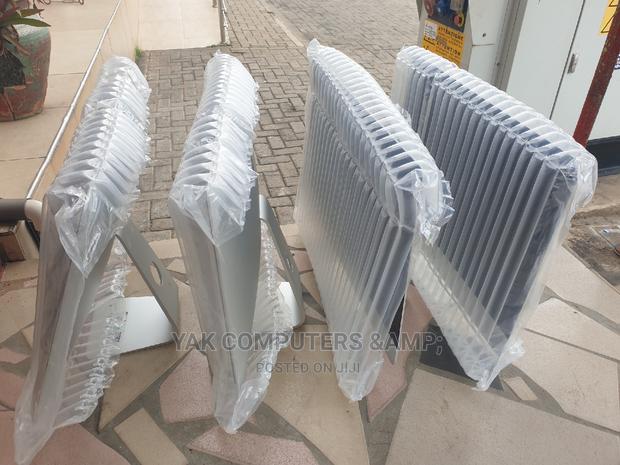 Desktop Computer Apple iMac 8GB Intel Core I5 HDD 256GB