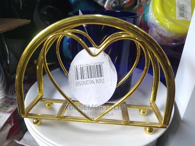 Tissue Paper Holder · Photo 2