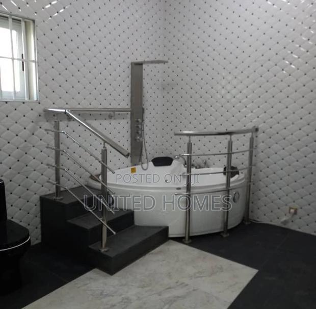 2bdrm Apartment in Labone for Sale · Photo 4