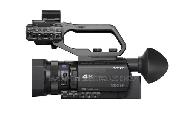 Sony Px70 Handheld Camcorder · Photo 2