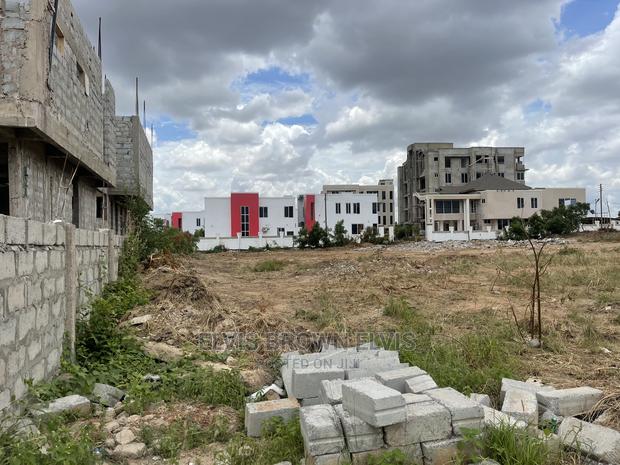 7 Plots of Land for Sale 4 Legon Hills Around Blue Kiosk · Photo 4