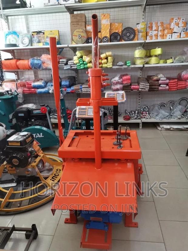 Block Factory Machine · Photo 2