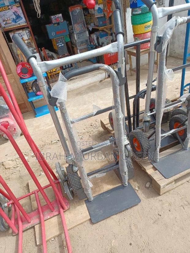Four Wheels Trolley · Photo 2