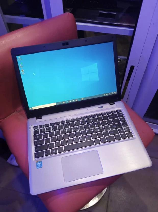 New Laptop Acer AS5755 8GB Intel Core I5 SSD 72GB · Photo 4