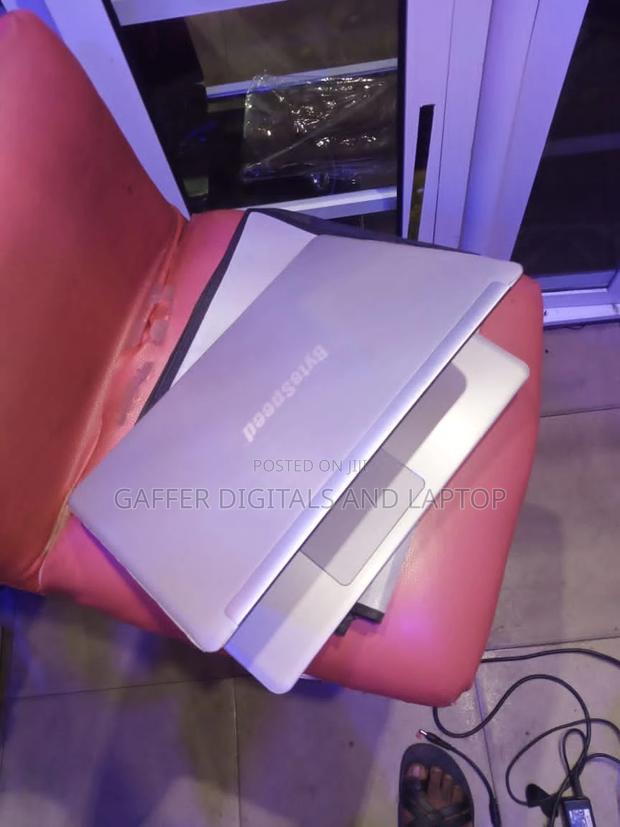 New Laptop Acer AS5755 8GB Intel Core I5 SSD 72GB · Photo 1