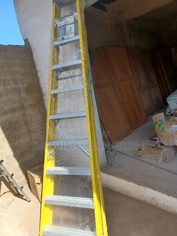 A Shape Fiberglass Ladder · Photo 2