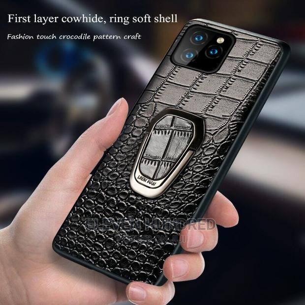 Apple iPhone 13 Pro Max Crocodile Pattern Cover · Photo 3
