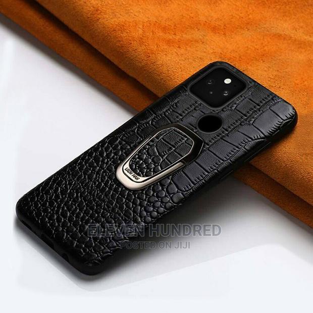 iPhone 12 Pro Max Crocodile Pattern Cover · Photo 4