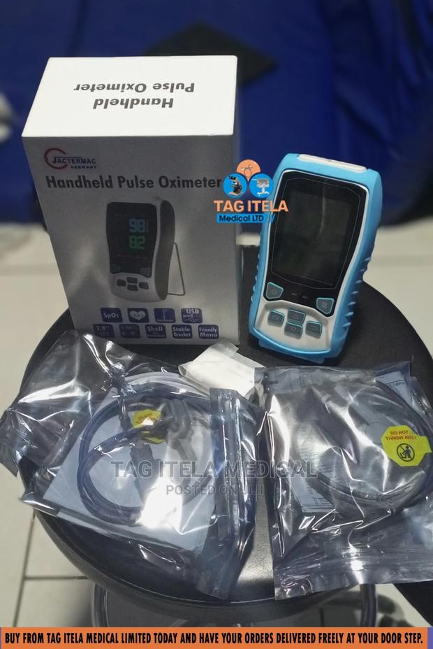 Pulse Oximeter (Handheld) · Photo 4