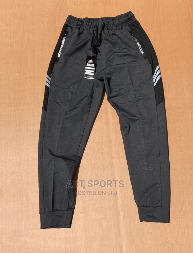 Adidas Joggers · Photo 3