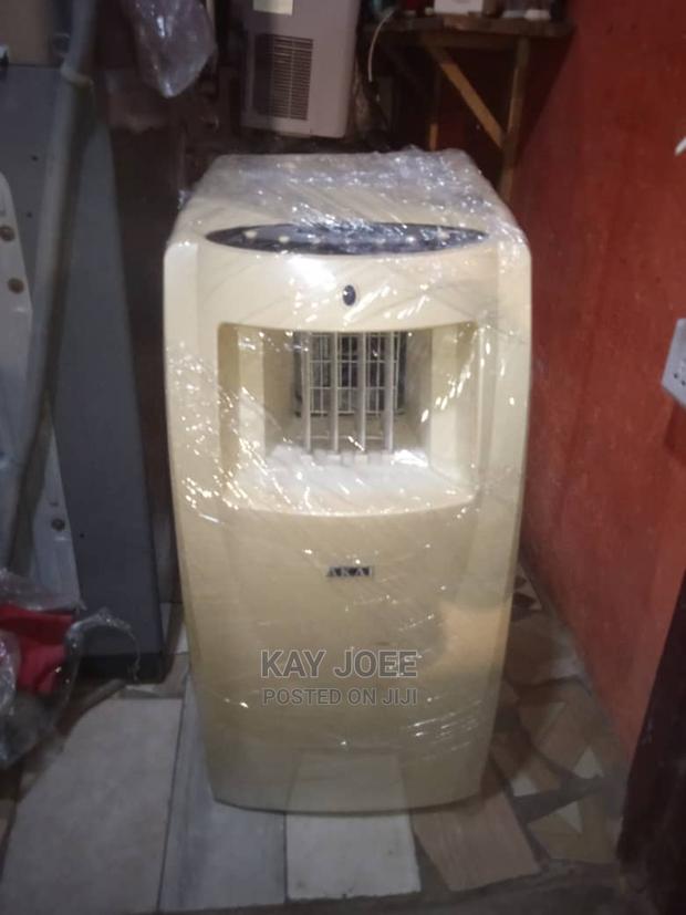 Akai Portable Ac With Remote N Heat Hose photo 2